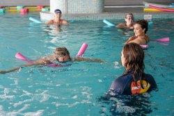 L’ECOLE SWIM STARS VOUS AIDE À APPRIVOISER L’EAU